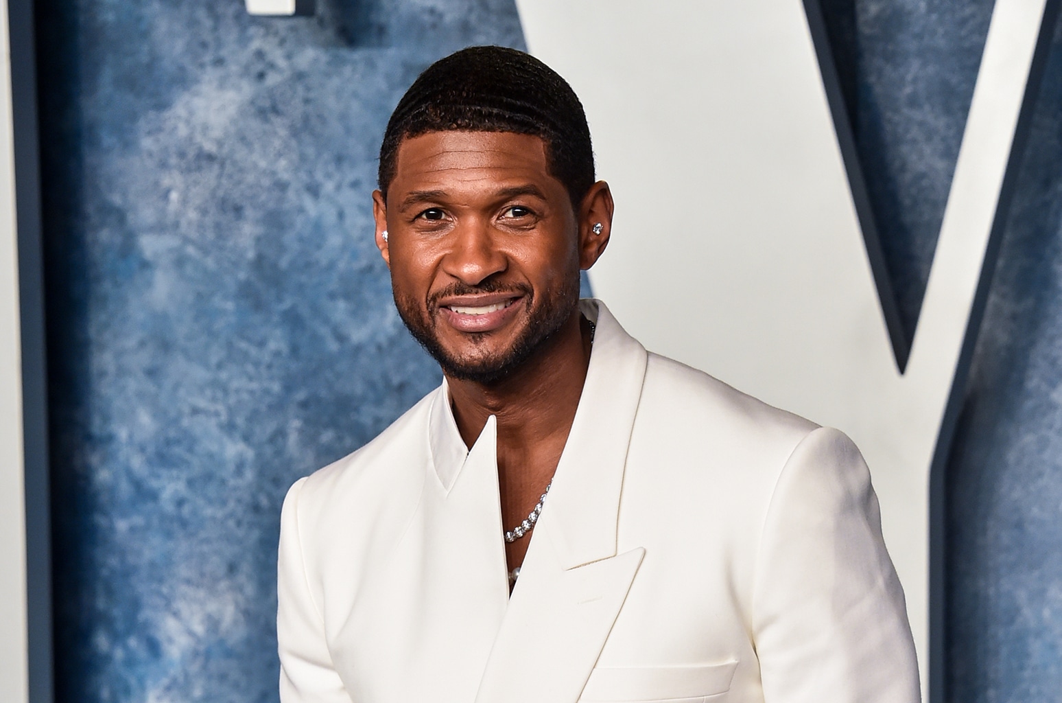 Featured image for “¿Quién es Usher? El artista ganador de 8 Grammy y 9 Hits en el Billboard encabezará el Halftime de la Superbowl”