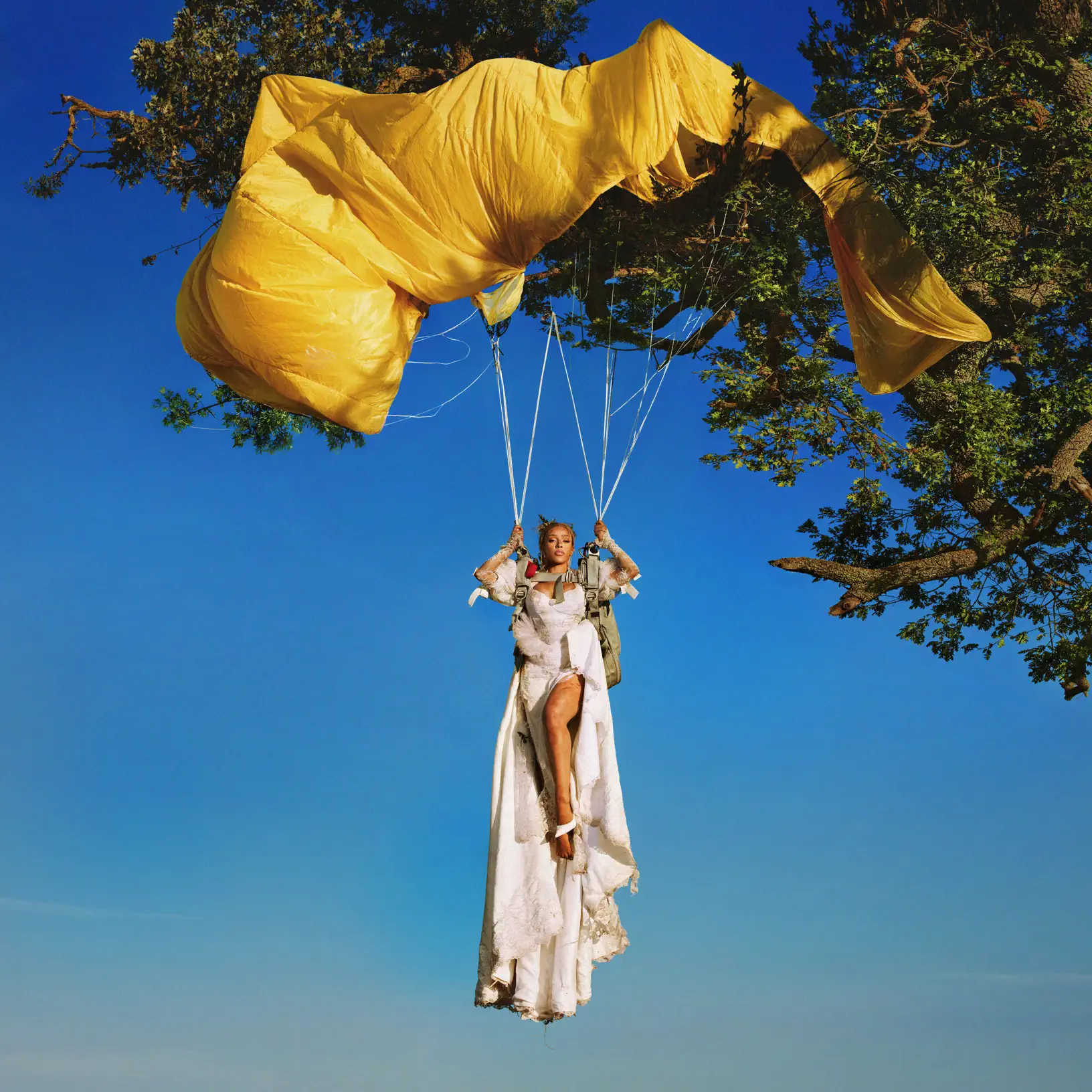 Featured image for “REVIEW: Vie. Doja Cat y el dilema de un pop demasiado blanco”