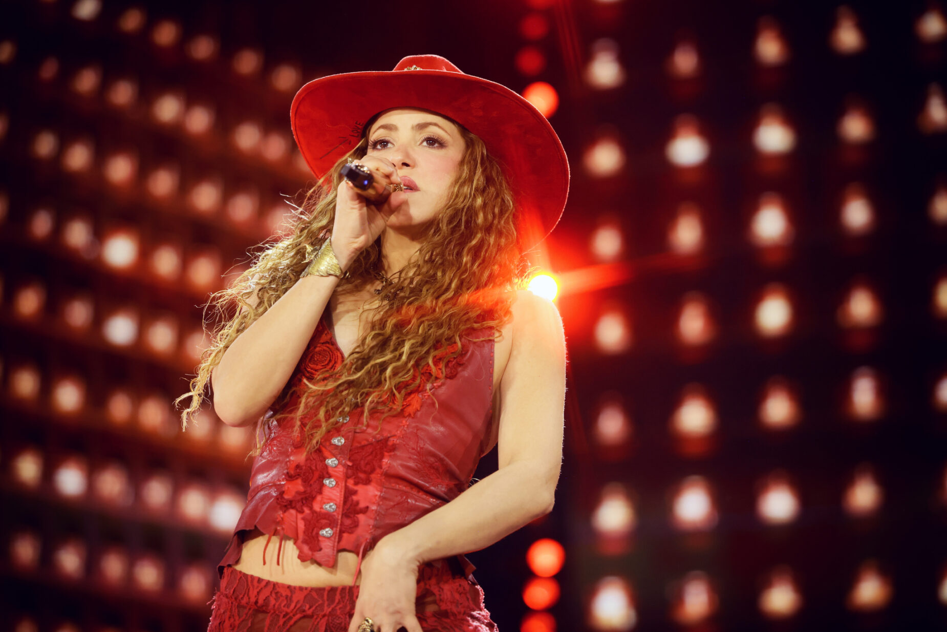 Featured image for “Shakira suma a Amaia, Nathy Peluso y Guitarricadelafuente a ES LATINA, la programación de su residencia en Madrid”