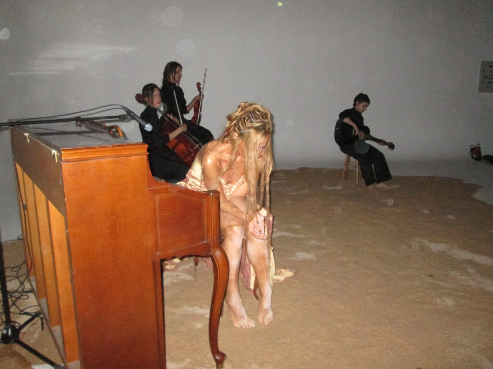 Featured image for “Belén Aguilera se despide de ANELA con «Claro de luna» antes de su gira de teatros”